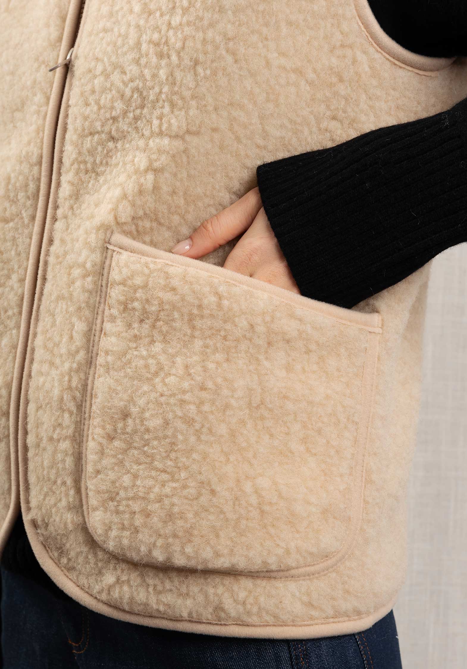 Vest Pepitko Beige - Image 8