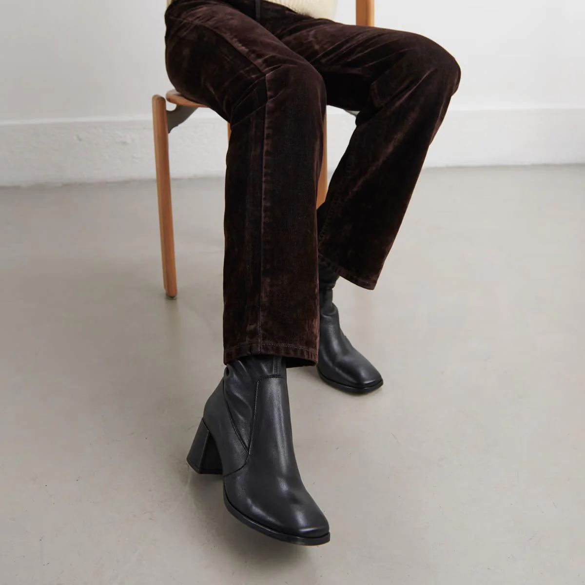 Boots Argentat Cuir Noir - Image 3