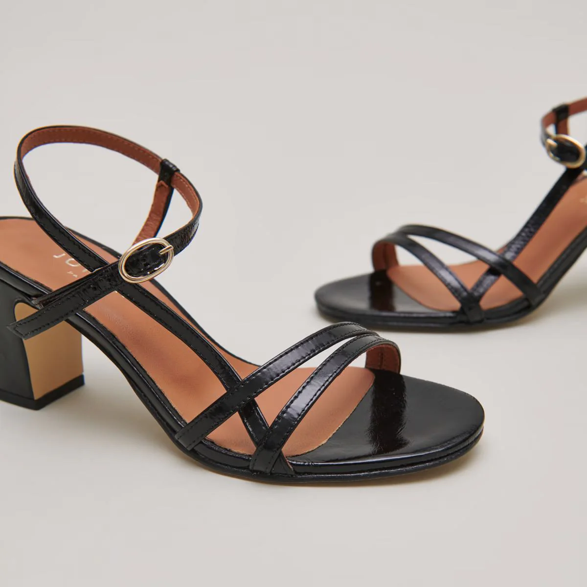 Sandales Vicomte Cuir Brillan Noir - Image 5