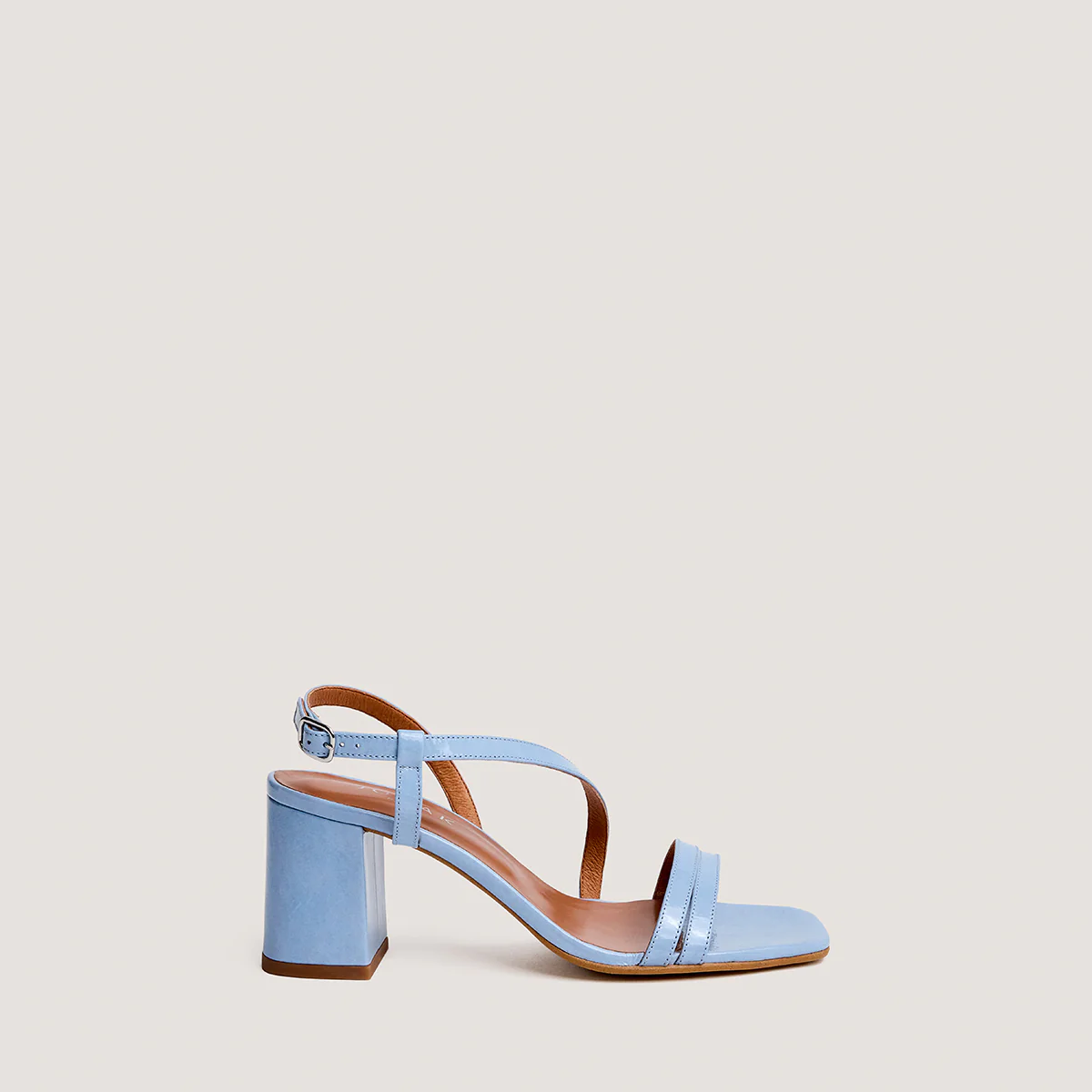 Sandales Vimy Vernis Plisse Bleu-Ciel - Image 2