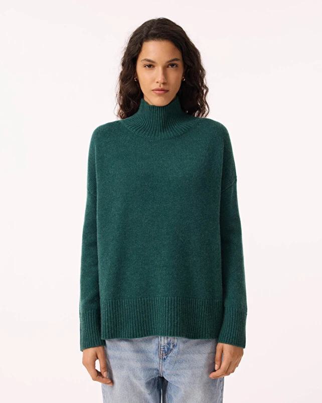 Turtleneck Knitted Ulla Jeans - Image 2