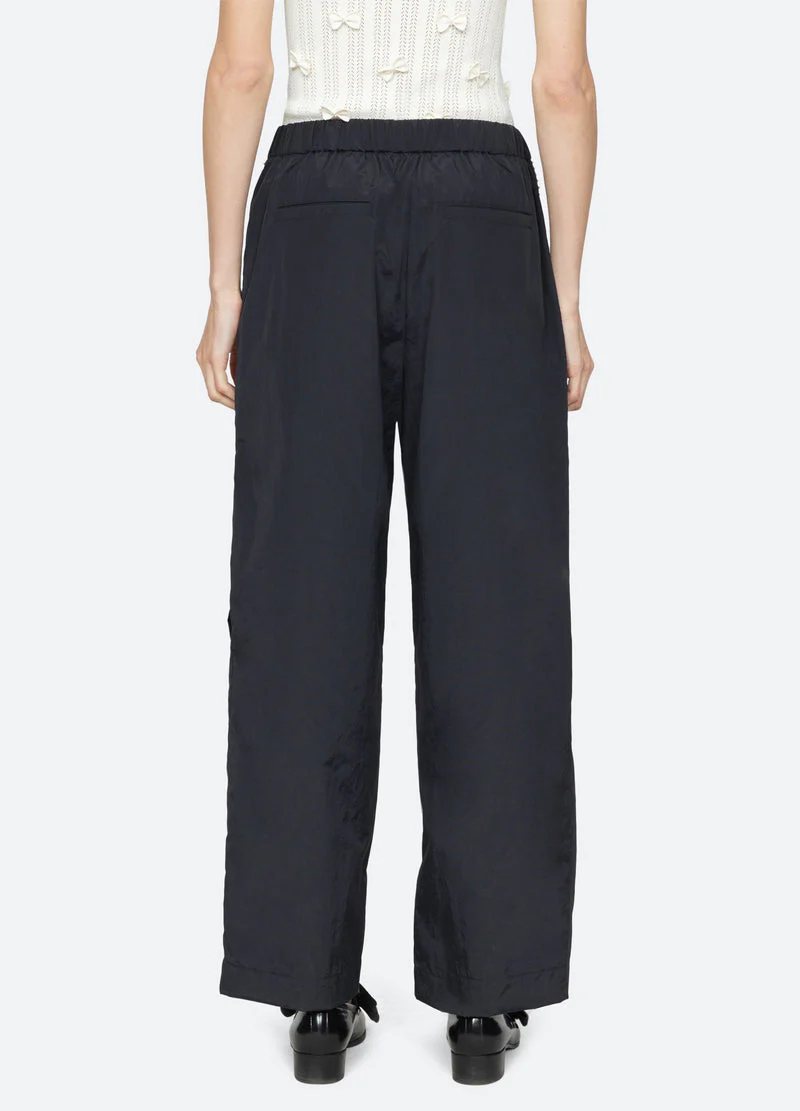 Sea New York Women's Alberta Pearl Windbreaker Pants 100% Nylon - Black - Image 3